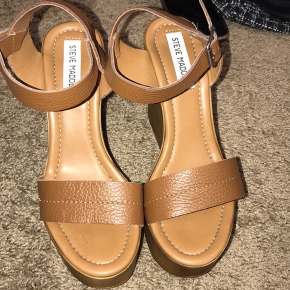 Worn once steve madden wedges - Picture 1 of 3